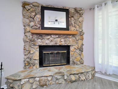 3829 Cedar Forest Dr E, Jacksonville, FL 32210 - photo 7