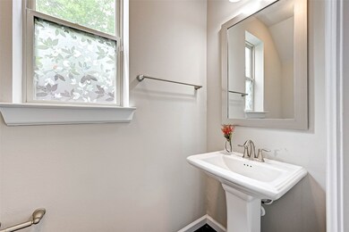 8822 Narrow Leaf St, Houston, TX 77080 - photo 7