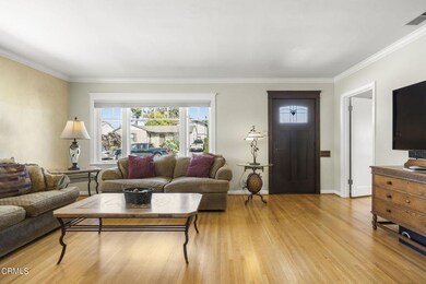 6-web-or-mls-Upmarketmedia_215Cor-21