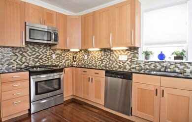 451 Franklin St unit 1, Cambridge, MA 02139 - photo 2