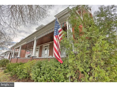 1421 Linden St, Reading, PA 19604 - photo 2