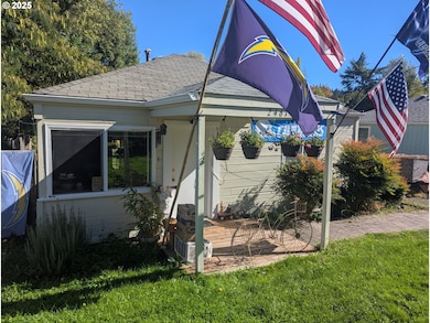 2461 Riverview St, Eugene, OR 97403 - photo 2