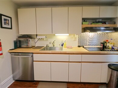 7 Monroe St, Burlington, VT 05401 - photo 6