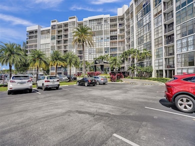 800 Parkview Dr unit 131, Hallandale Beach, FL 33009 - photo 2