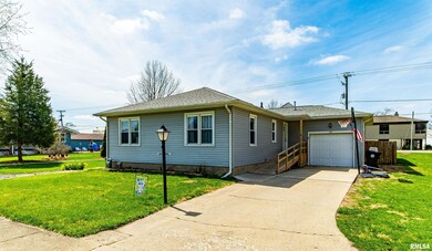 120 Campus View Dr, Lincoln, IL 62656 - photo 2