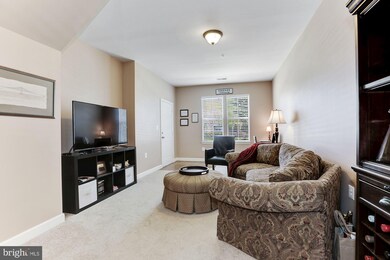 22775 Fountain Grove Square, Ashburn, VA 20148 - photo 7