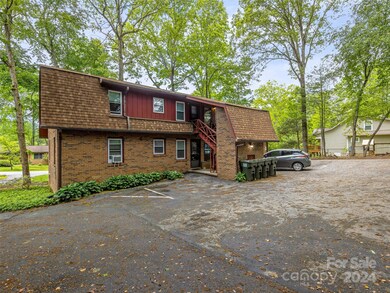 125 Atwood Dr, Hendersonville, NC 28792 - photo 4