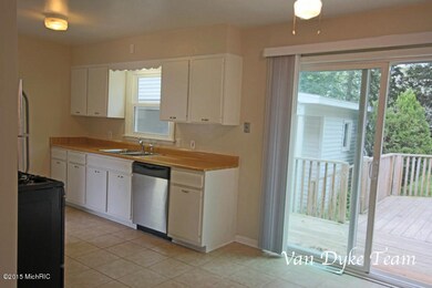 Kitchen / Dining