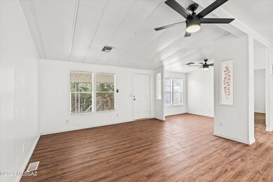 04-Living Area