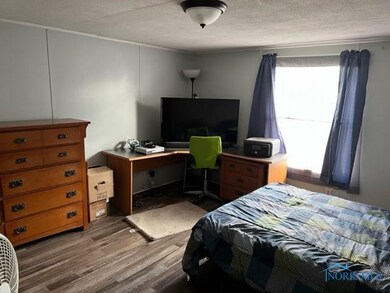 715 E North St, West Unity, OH 43570 - photo 5