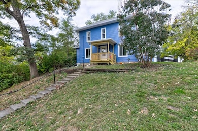 703 Taylor St, Des Moines, IA 50315 - photo 4