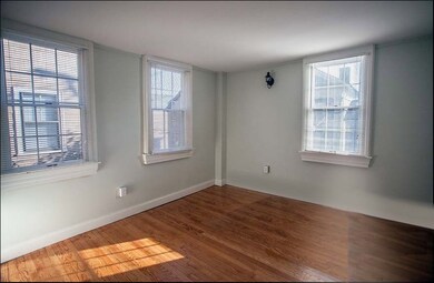 405 Benefit St unit 2, Providence, RI 02903 - photo 2