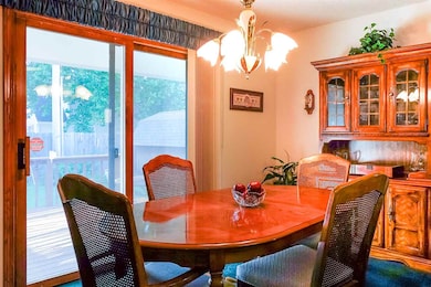 Dining area - with slider doors out to covered dec