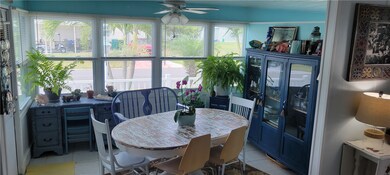 906 Pecan Cir, Sebastian, FL 32976 - photo 4