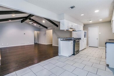 1601 Lexington Place, Bedford, TX 76022 - photo 4