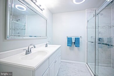 1210 Hillcreek Rd, Pasadena, MD 21122 - photo 3