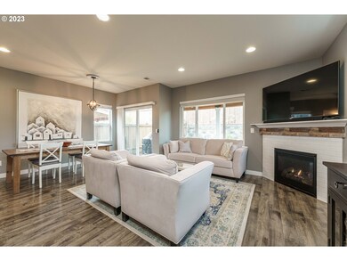 15683 SE Kingbird Dr, Clackamas, OR 97015 - photo 6