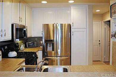 From the DR, looking into the Kitchen