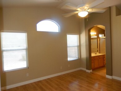 Master Bedroom - Split - Vaulted Ceiling