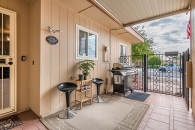 9818 W Lancaster Dr - MLS-9