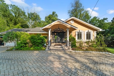 198 Pascack Rd, Hillsdale, NJ 07642 - photo 2