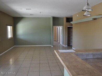 022-213572 GREAT ROOM 1A
