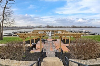 13753 Seaway Dr, Fishers, IN 46037 - photo 2