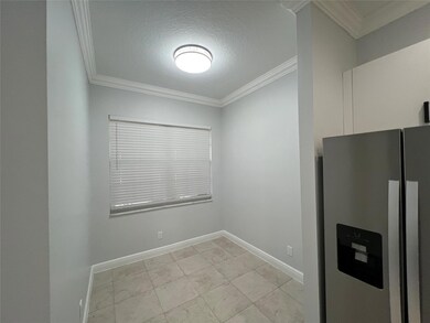 3318 Lakeside Dr, Davie, FL 33328 - photo 6