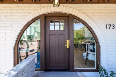 173 N Hilton Rd-Ext Frt door