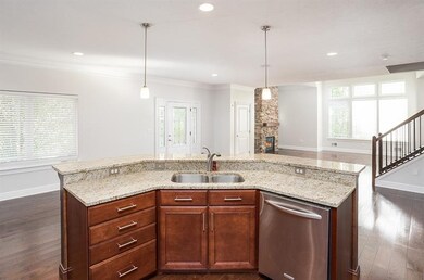 422 Sweetbriar St, Pittsburgh, PA 15211 - photo 6