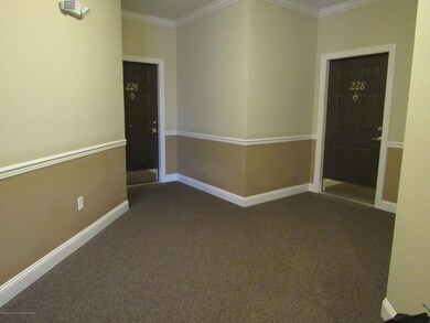 226 Mill Pond Way unit 38, Eatontown, NJ 07724 - photo 4