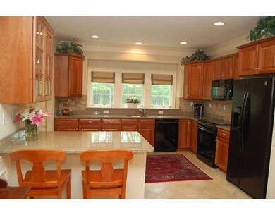 12 Mcneil Cir unit 12, Hopkinton, MA 01748 - photo 3