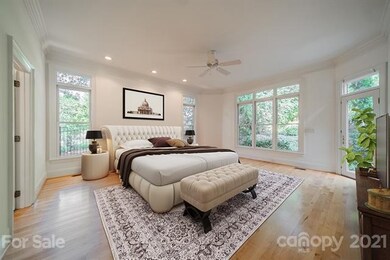 Main level Owner's Suite with door to backyard oas