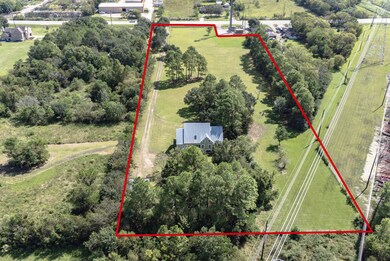 3908 Masters Rd, Pearland, TX 77584 - photo 2