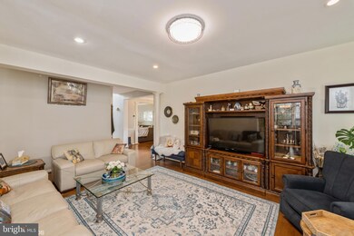 26147 Murrey Dr, Chantilly, VA 20152 - photo 7