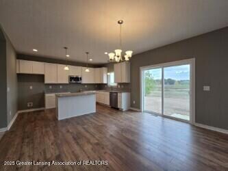 15277 Sherwood Ln, Lansing, MI 48906 - photo 7