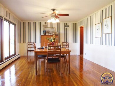 4440 SW Wanamaker Rd, Topeka, KS 66610 - photo 3