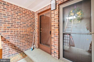 5245 W Running Brook Rd unit U302, Columbia, MD 21044 - photo 3