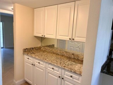 510 Meadows Cir unit 510, Boynton Beach, FL 33436 - photo 2