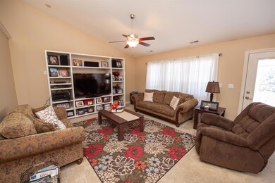 2018 Kyverdale Dr, Lafayette, IN 47909 - photo 4