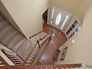 Entry/Foyer.