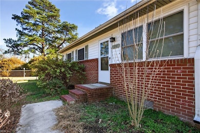 1741 Spar St, Chesapeake, VA 23321 - photo 2
