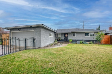 4052 E Farrin Ave, Fresno, CA 93726 - photo 5