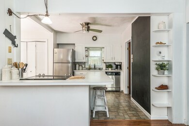 16 Maverick Rd, Worcester, MA 01604 - photo 4