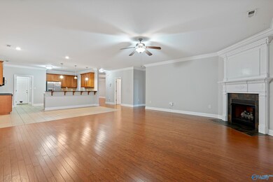 5031 Valley Cove Dr SE, Owens Cross Roads, AL 35763 - photo 4