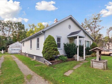 02-427-Broad-St-Michigan-Center-MI-49254