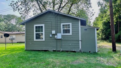 3517 4th St, Bay City, TX 77414 - photo 4