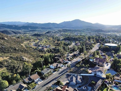 1423 Vista Grande Rd, El Cajon, CA 92019 - photo 5