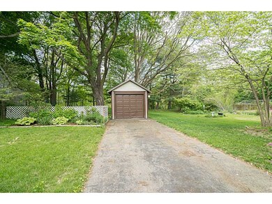 66 Catalpa Ave, Riverside, RI 02915 - photo 4