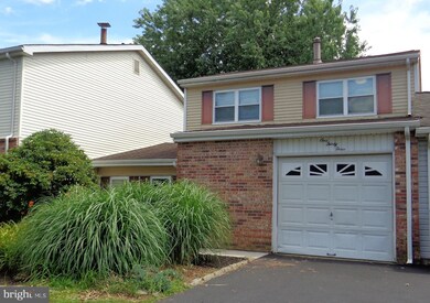 133 Chesapeake Dr, Newtown, PA 18940 - photo 2